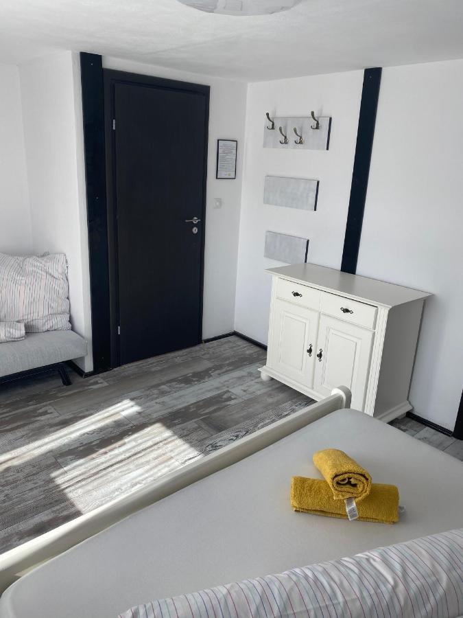 Vila Smiley Avrig Buitenkant foto