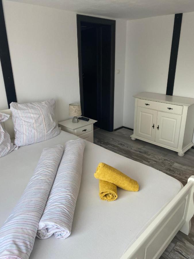 Vila Smiley Avrig Buitenkant foto